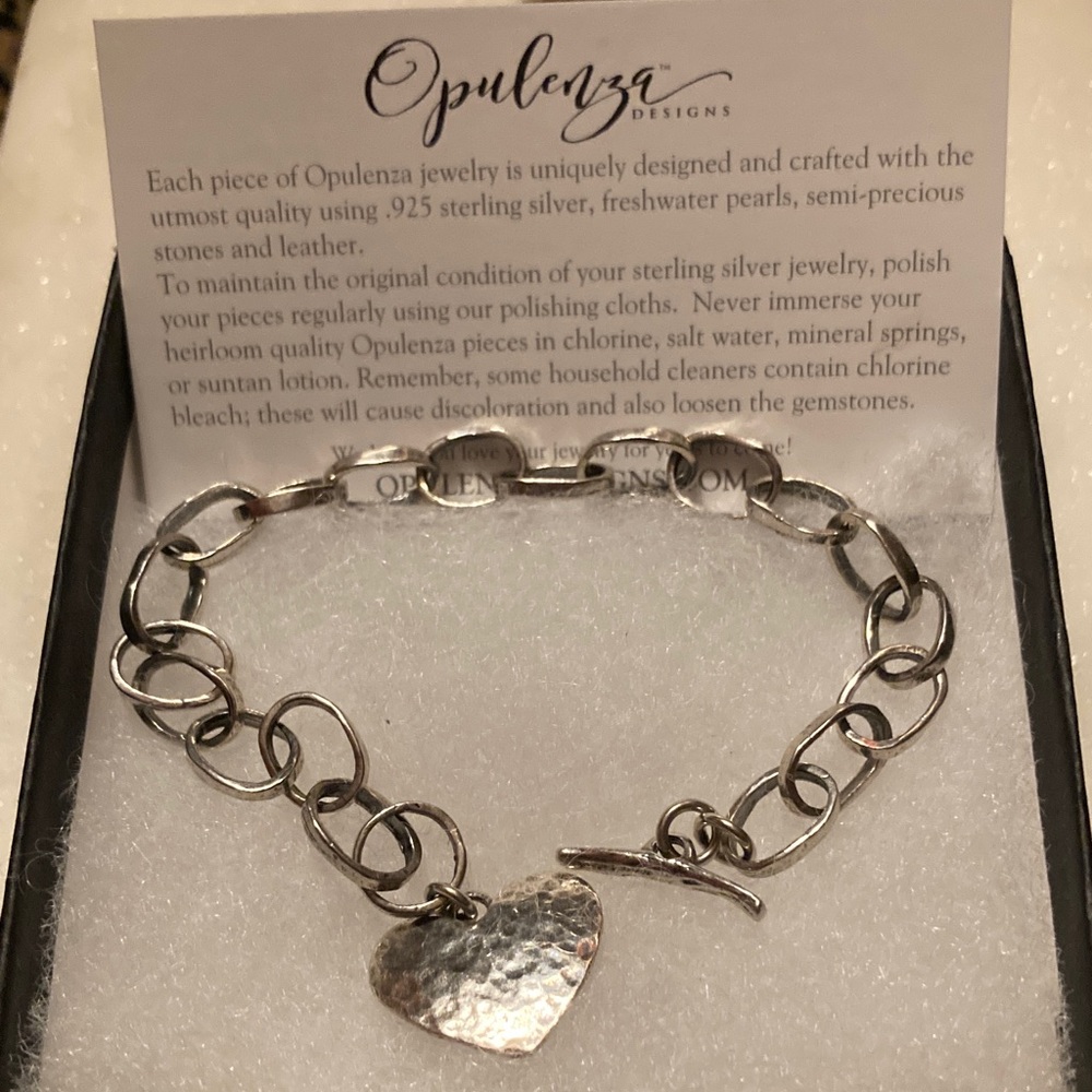 Opulenza Designs Sterling Silver Chain Link with Heart Toggle Bracelet